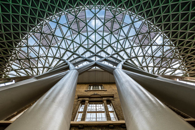 Guest Speaker – Lost in Lenses – Cat Cross